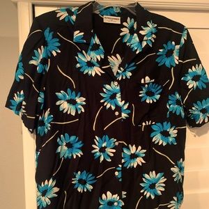 Women’s Alfred Dunner shirt